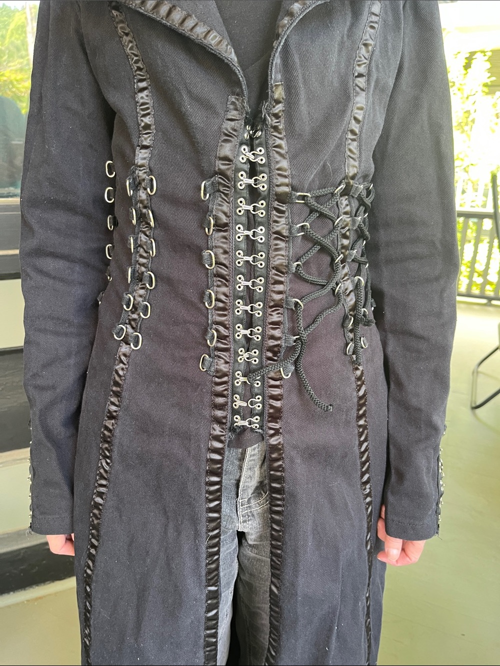 Red Balls of Fire Vintage Goth Maxi Coat
Size xs / s - Picture 6 of 13